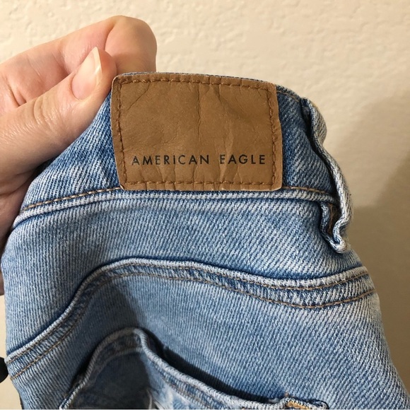 American Eagle Distressed Mom Jeans - Size 4 Short - Picture 7 of 11